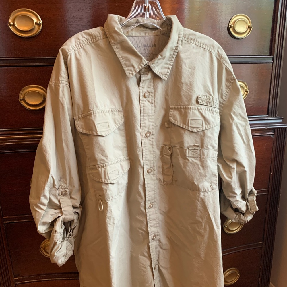 Men’s XL Eddie Bauer vented fishing shirt